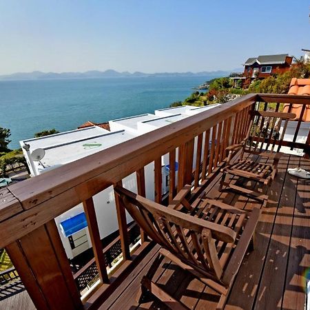 Namhae Bluemare Pension Екстер'єр фото