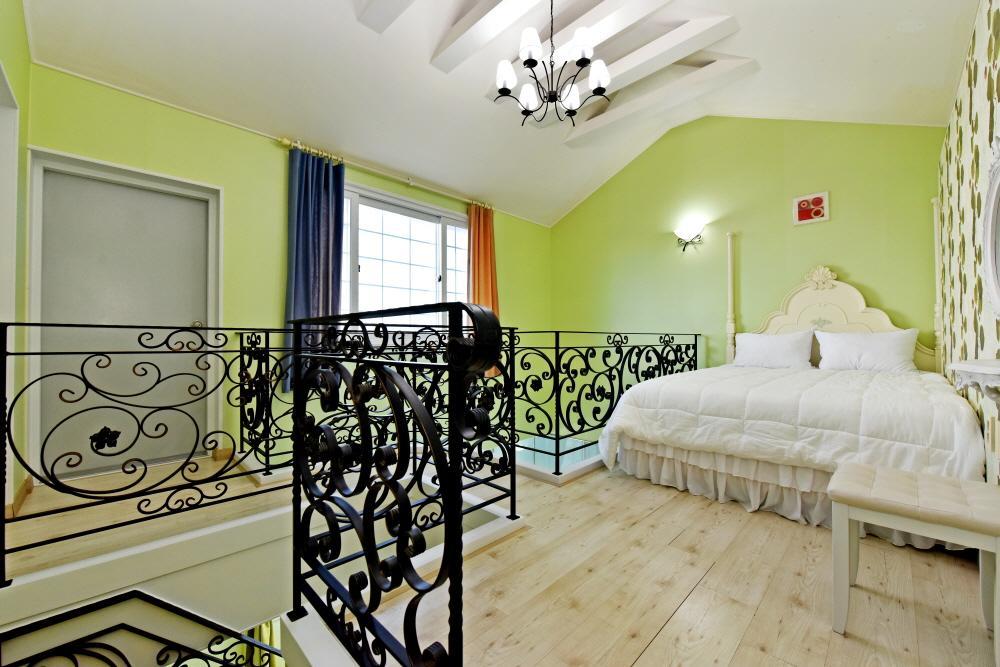 Namhae Bluemare Pension Екстер'єр фото