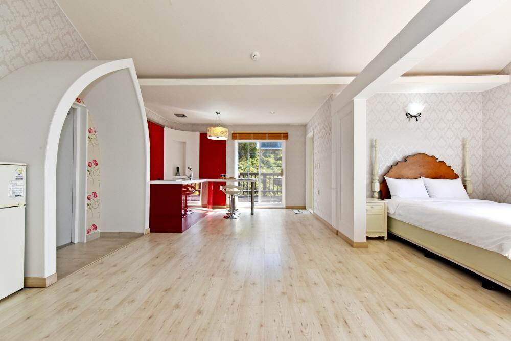 Namhae Bluemare Pension Екстер'єр фото