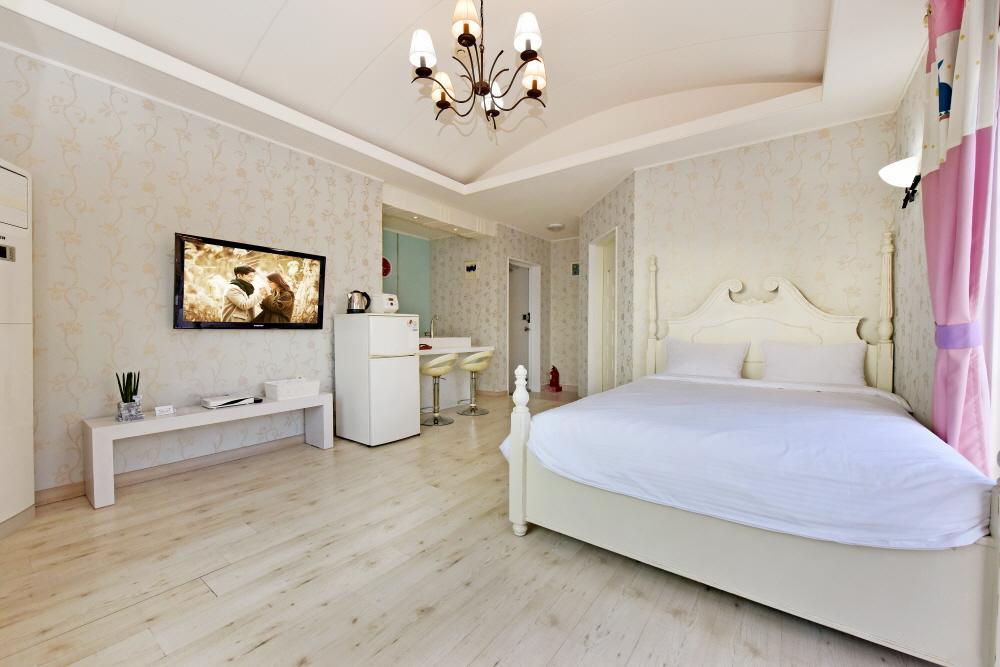 Namhae Bluemare Pension Екстер'єр фото