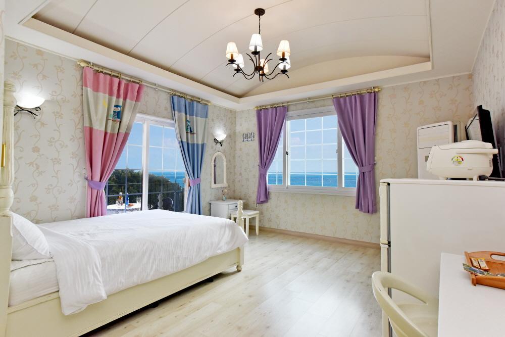 Namhae Bluemare Pension Екстер'єр фото