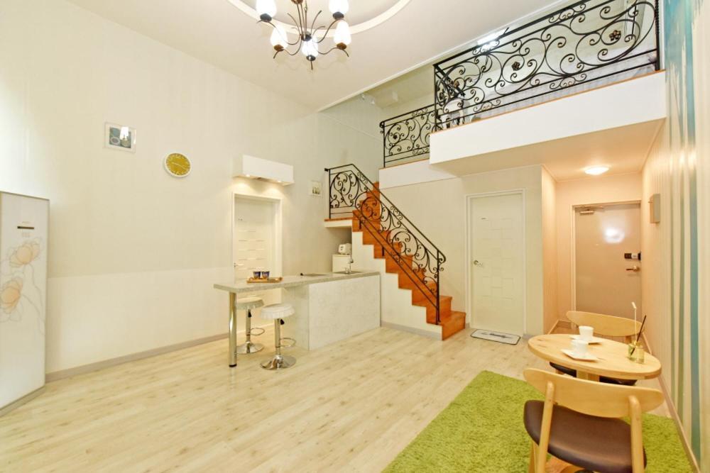 Namhae Bluemare Pension Екстер'єр фото