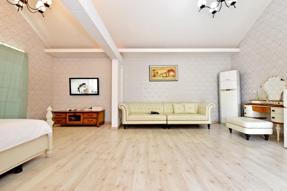 Namhae Bluemare Pension Екстер'єр фото