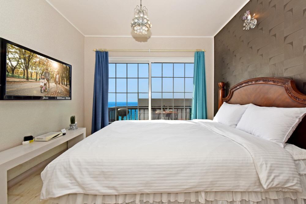 Namhae Bluemare Pension Екстер'єр фото