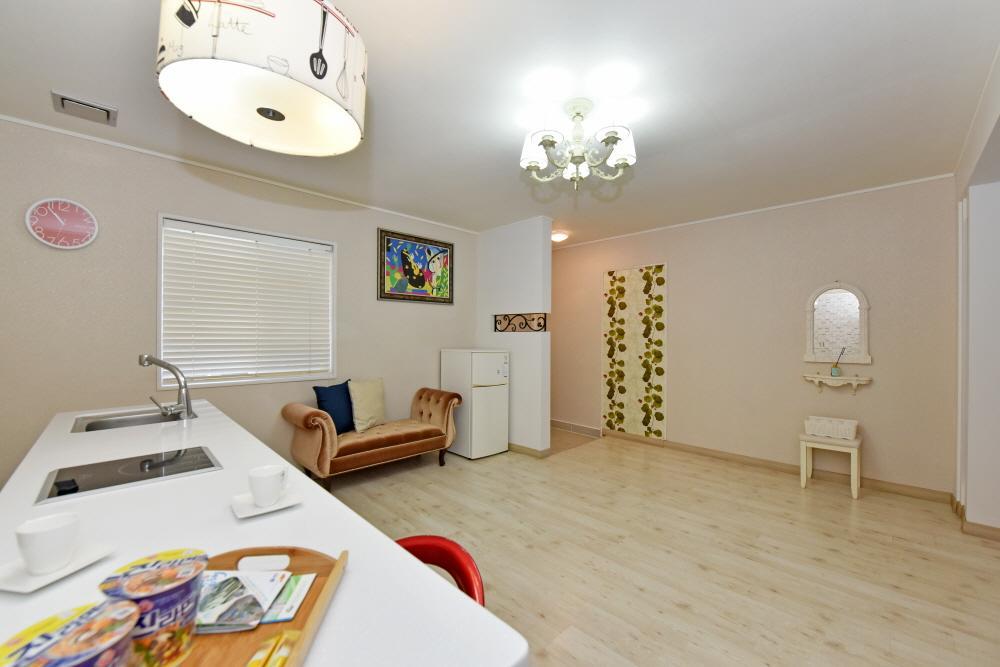 Namhae Bluemare Pension Екстер'єр фото